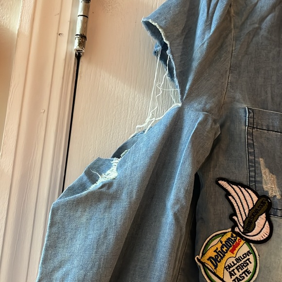 Distressed Denim shirt with multiple appliqué and slits - Picture 4 of 7